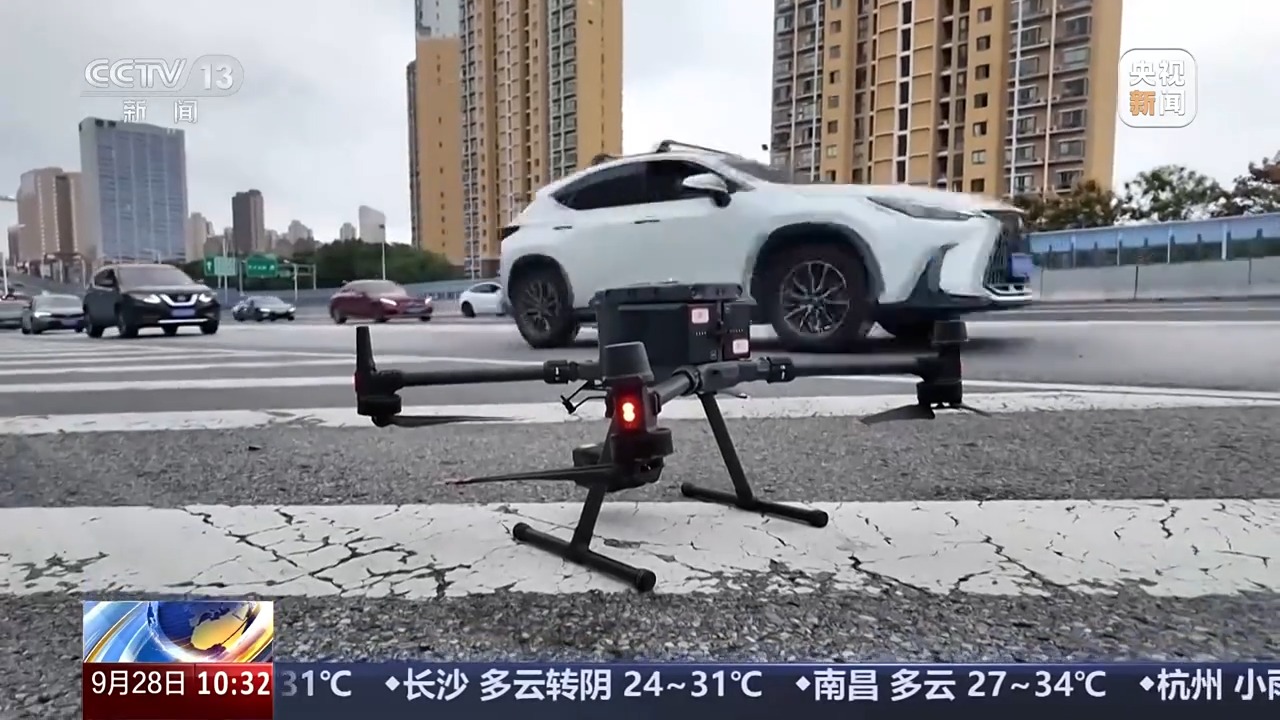 國慶中秋假期交通安全提示_出行提示_無信號(hào)燈路口通行規(guī)則