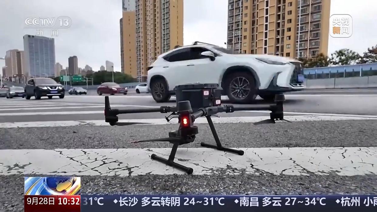 無信號燈路口通行規(guī)則_出行提示_國慶中秋假期交通安全風險