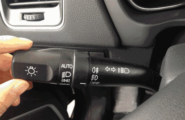 出行提示_雪地行車安全技巧_降雪天氣開(kāi)車注意事項(xiàng)