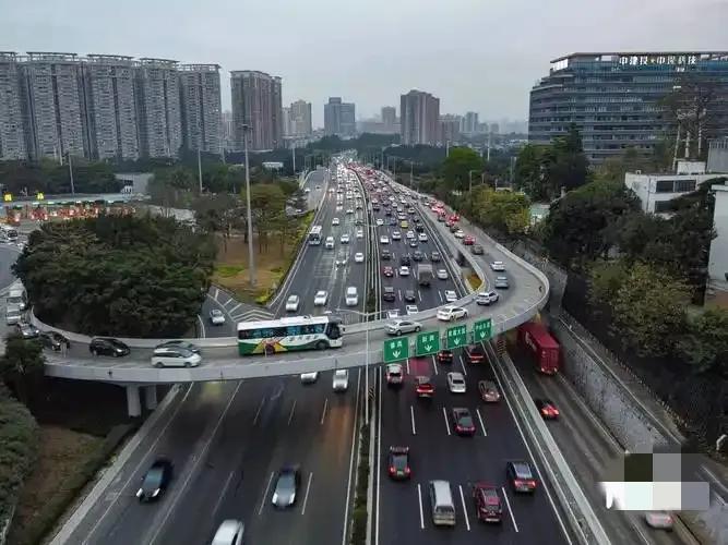 限行_外地車主生存戰(zhàn)_廣州限行政策