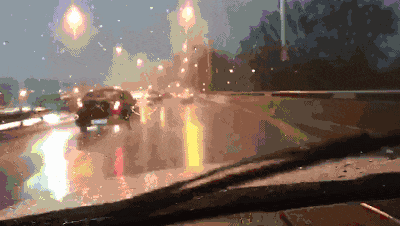 出行提示_雨天駕駛注意事項(xiàng)_雨天行車安全指南