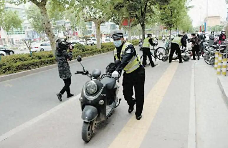 超標(biāo)電動車換新補(bǔ)貼_電動車禁行新政策_(dá)禁行