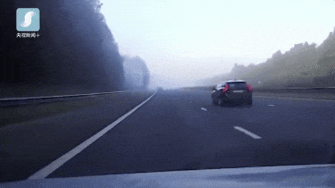 大霧天氣駕車安全指南_霧天行車安全注意事項_出行提示